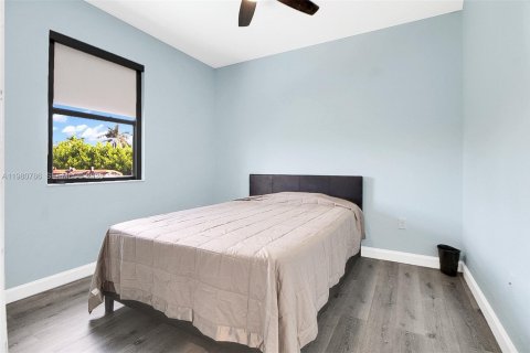 Купить виллу или дом в Майами, Флорида 5 спален, 227.05м2, № 2049071 - фото 25