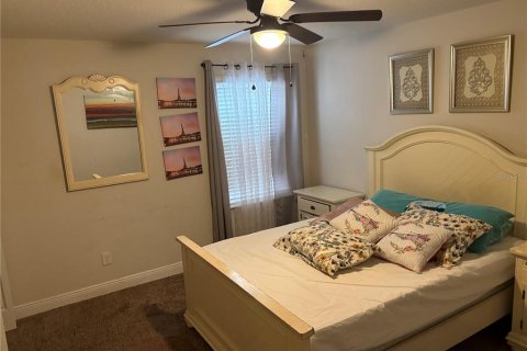 Villa ou maison à louer à Sanford, Floride: 5 chambres, 283.91 m2 № 1765761 - photo 7