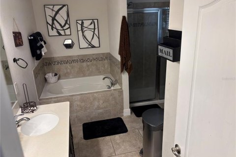 Villa ou maison à louer à Sanford, Floride: 5 chambres, 283.91 m2 № 1765761 - photo 6