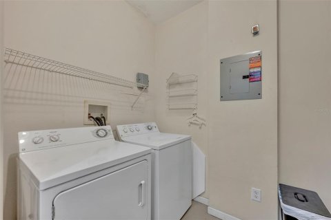 Condo in Orlando, Florida, 2 bedrooms  № 1785570 - photo 21
