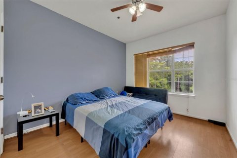 Condo in Orlando, Florida, 2 bedrooms  № 1785570 - photo 17