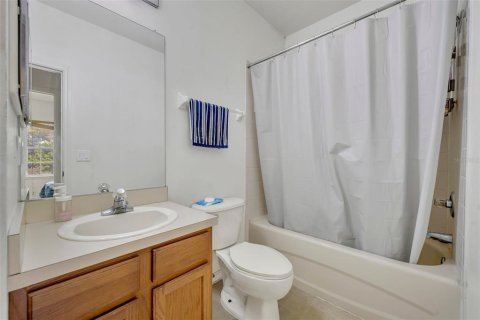 Condo in Orlando, Florida, 2 bedrooms  № 1785570 - photo 18