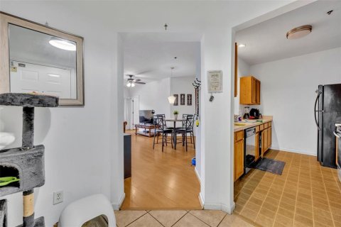 Condo in Orlando, Florida, 2 bedrooms  № 1785570 - photo 14