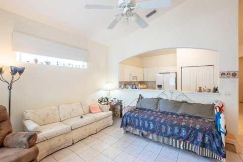 Condo in Palm Coast, Florida, 3 bedrooms № 2230949 - photo 6