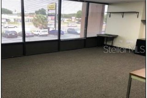 Propiedad comercial en alquiler en Tampa, Florida, 37.16 m2 № 1357604 - foto 5