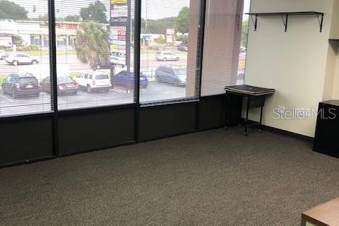 Propiedad comercial en alquiler en Tampa, Florida, 37.16 m2 № 1357604 - foto 6