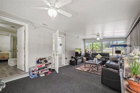 Casa en venta en Punta Gorda, Florida, 3 dormitorios, 128.21 m2 № 1800128 - foto 16