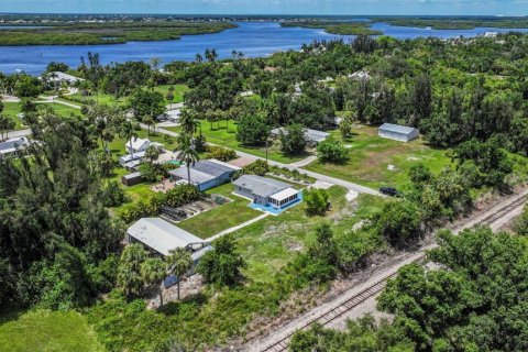 Casa en venta en Punta Gorda, Florida, 3 dormitorios, 128.21 m2 № 1800128 - foto 3