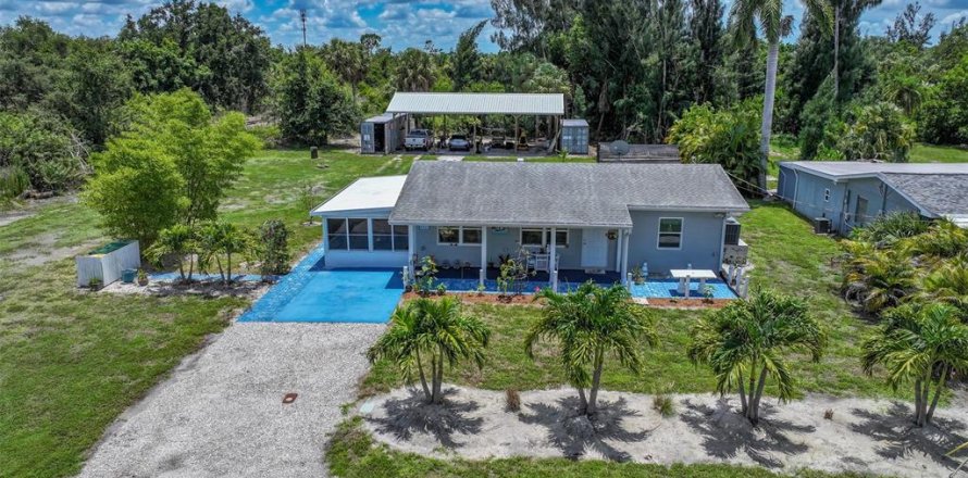 Casa en Punta Gorda, Florida 3 dormitorios, 128.21 m2 № 1800128