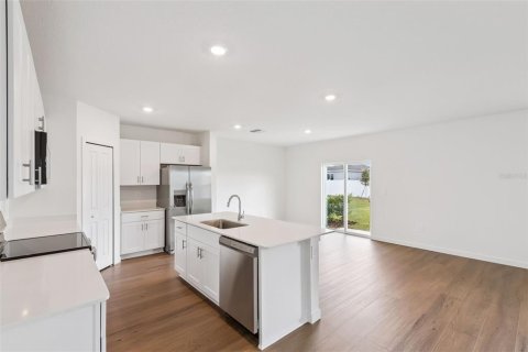 Villa ou maison à louer à Ocala, Floride: 4 chambres, 174.1 m2 № 2399369 - photo 7