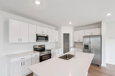 Villa ou maison à louer à Ocala, Floride: 4 chambres, 174.1 m2 № 2399369 - photo 4