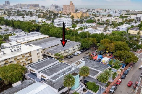 Condo in Miami Beach, Florida № 1920676 - photo 18