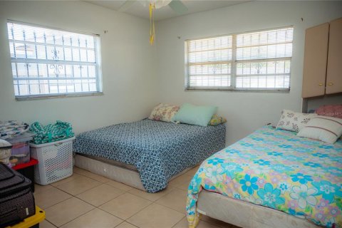 Casa en venta en Orlando, Florida, 3 dormitorios, 152.17 m2 № 2140315 - foto 18