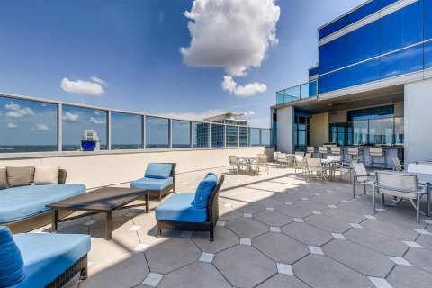 Condo in Orlando, Florida, 2 bedrooms  № 1901659 - photo 9