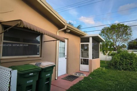 Villa ou maison à vendre à Tamarac, Floride: 3 chambres, 141.49 m2 № 2087139 - photo 18