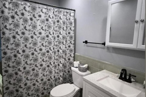 Villa ou maison à vendre à Tamarac, Floride: 3 chambres, 141.49 m2 № 2087139 - photo 10