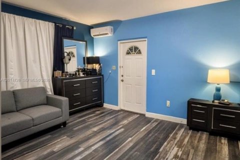 Villa ou maison à vendre à Tamarac, Floride: 3 chambres, 141.49 m2 № 2087139 - photo 8