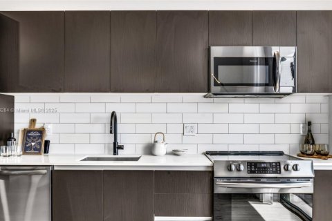 Condo in Miami, Florida, 3 bedrooms  № 1860192 - photo 8