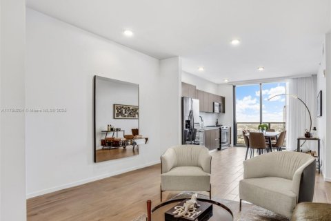 Condo in Miami, Florida, 3 bedrooms  № 1860192 - photo 6
