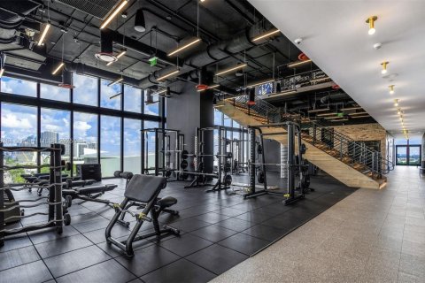 Condo in Miami, Florida, 3 bedrooms  № 1860192 - photo 17