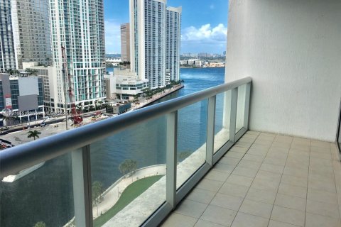 Condo in Miami, Florida, 1 bedroom № 2241791