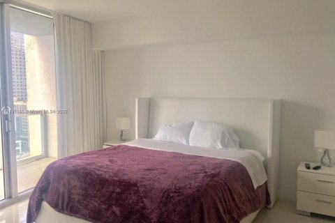 Condo in Miami, Florida, 1 bedroom  № 2241791 - photo 6