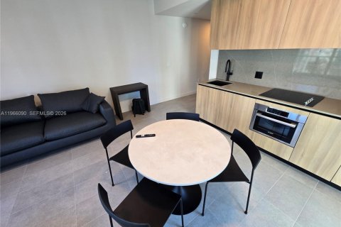 Condominio en alquiler en Miami, Florida, 1 dormitorio, 56.3 m2 № 2052964 - foto 14