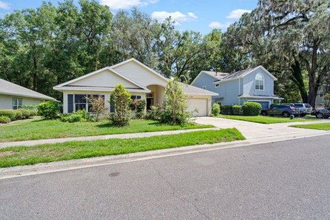 House in Gainesville, Florida 3 bedrooms, 163.42 sq.m. № 2349461