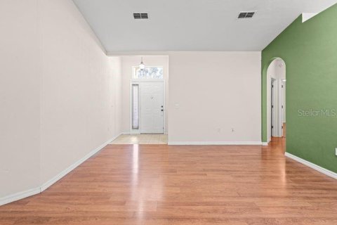 House in Gainesville, Florida 3 bedrooms, 163.42 sq.m. № 2349461 - photo 6
