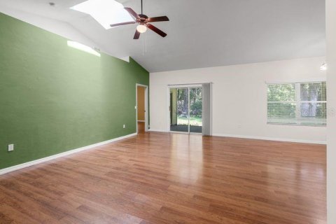 House in Gainesville, Florida 3 bedrooms, 163.42 sq.m. № 2349461 - photo 8