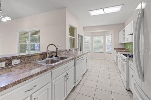 House in Gainesville, Florida 3 bedrooms, 163.42 sq.m. № 2349461 - photo 13