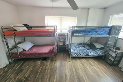 House in Fort Lauderdale, Florida 6 bedrooms, 204.38 sq.m. № 2052078 - photo 7