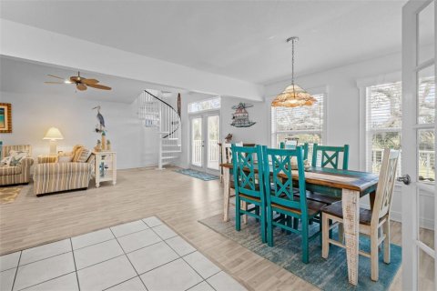 Villa ou maison à vendre à Palm Harbor, Floride: 3 chambres, 249.54 m2 № 1854305 - photo 25