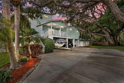 Villa ou maison à vendre à Palm Harbor, Floride: 3 chambres, 249.54 m2 № 1854305 - photo 2