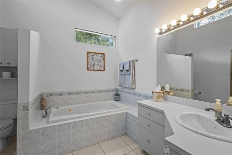 Villa ou maison à vendre à Palm Harbor, Floride: 3 chambres, 249.54 m2 № 1854305 - photo 29