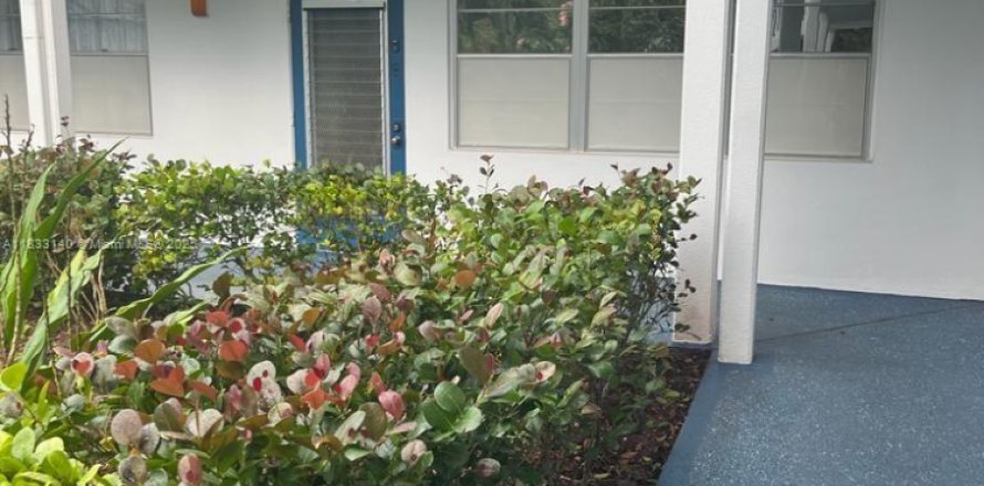 Condo in Deerfield Beach, Florida, 1 bedroom  № 1814730