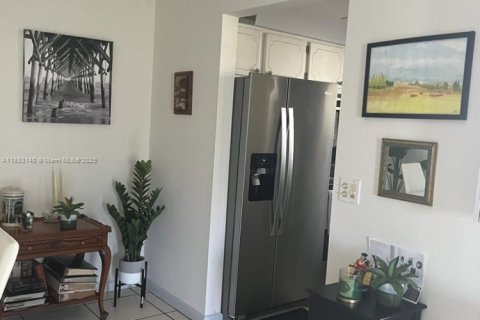 Condo in Deerfield Beach, Florida, 1 bedroom  № 1814730 - photo 11