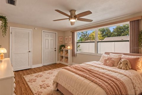 House in New Port Richey, Florida 2 bedrooms, 104.79 sq.m. № 2393951 - photo 28