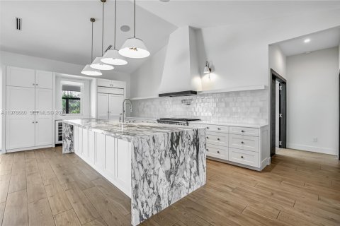 Купить виллу или дом в Нейплс, Флорида 4 спальни, 265.7м2, № 2079856 - фото 9