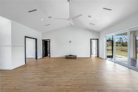 Купить виллу или дом в Нейплс, Флорида 4 спальни, 265.7м2, № 2079856 - фото 7