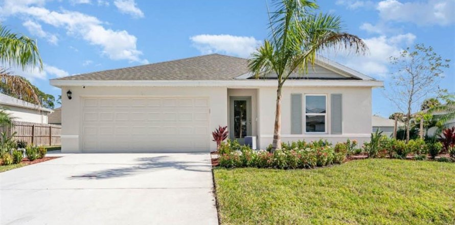 Villa ou maison à Poinciana, Floride 3 chambres, 123.37 m2 № 2239337