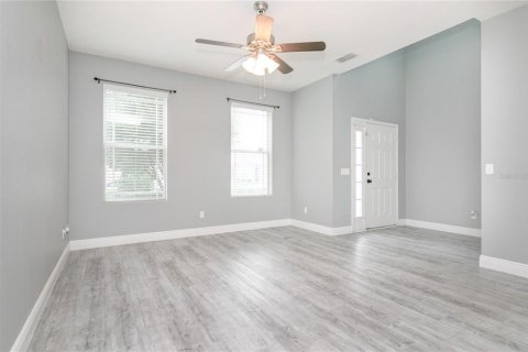 Villa ou maison à louer à Orlando, Floride: 4 chambres, 182.83 m2 № 1840390 - photo 3