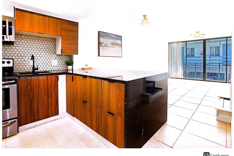 Condo in Fort Lauderdale, Florida, 2 bedrooms  № 2267904