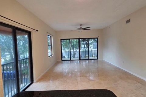 Condominio en alquiler en West Palm Beach, Florida, 2 dormitorios, 124.86 m2 № 2249214 - foto 5