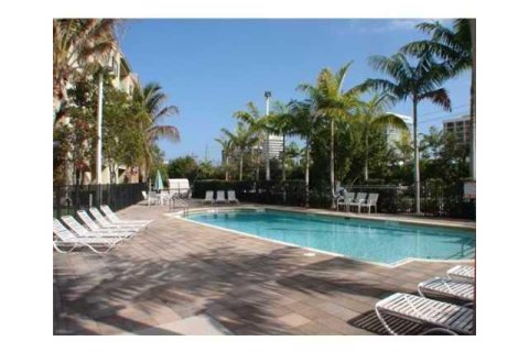 Condominio en alquiler en West Palm Beach, Florida, 2 dormitorios, 124.86 m2 № 2249214 - foto 15