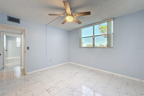 Condominio en venta en Lauderdale Lakes, Florida, 2 dormitorios, 93.83 m2 № 2098715 - foto 12