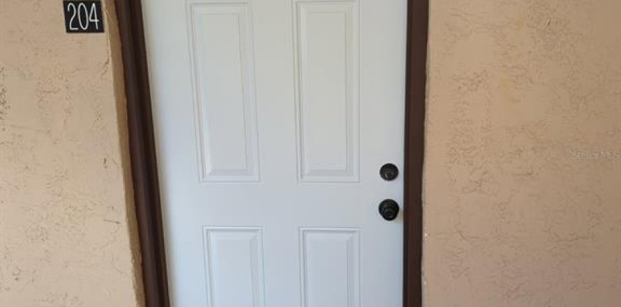 Condominio en Lauderdale Lakes, Florida, 2 dormitorios  № 2098715