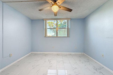Condominio en venta en Lauderdale Lakes, Florida, 2 dormitorios, 93.83 m2 № 2098715 - foto 13