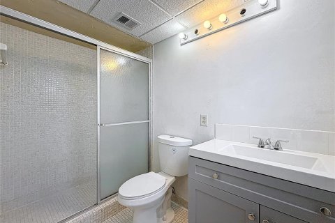 Condominio en venta en Lauderdale Lakes, Florida, 2 dormitorios, 93.83 m2 № 2098715 - foto 5