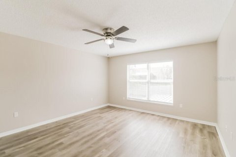 House in Spring Hill, Florida 4 bedrooms, 199 sq.m. № 2381350 - photo 10